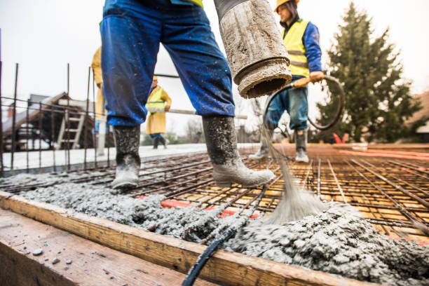 Best Concrete Retaining Walls in Schoolcraft, MI